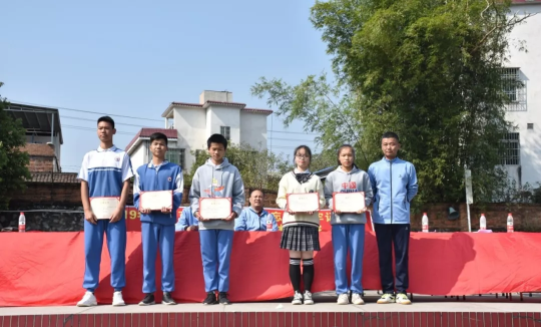 連州市職業(yè)技術學校、連州技工學校舉辦2019年廣播操比賽832.png