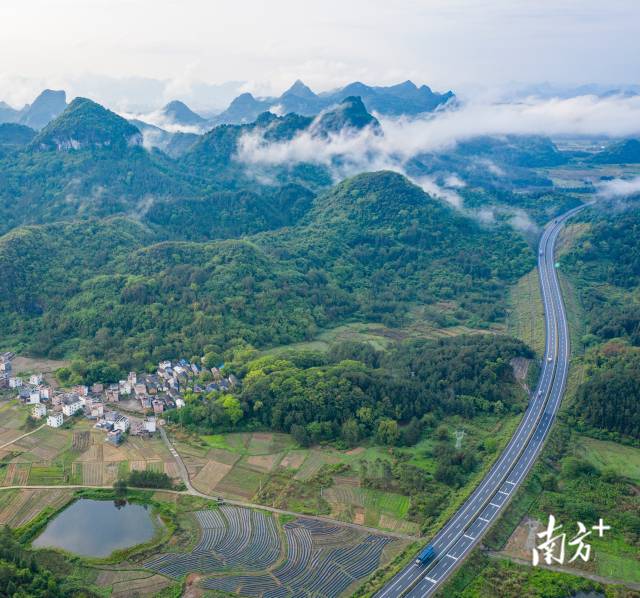 連州境內(nèi)已有三條高速。黃慧誠 攝